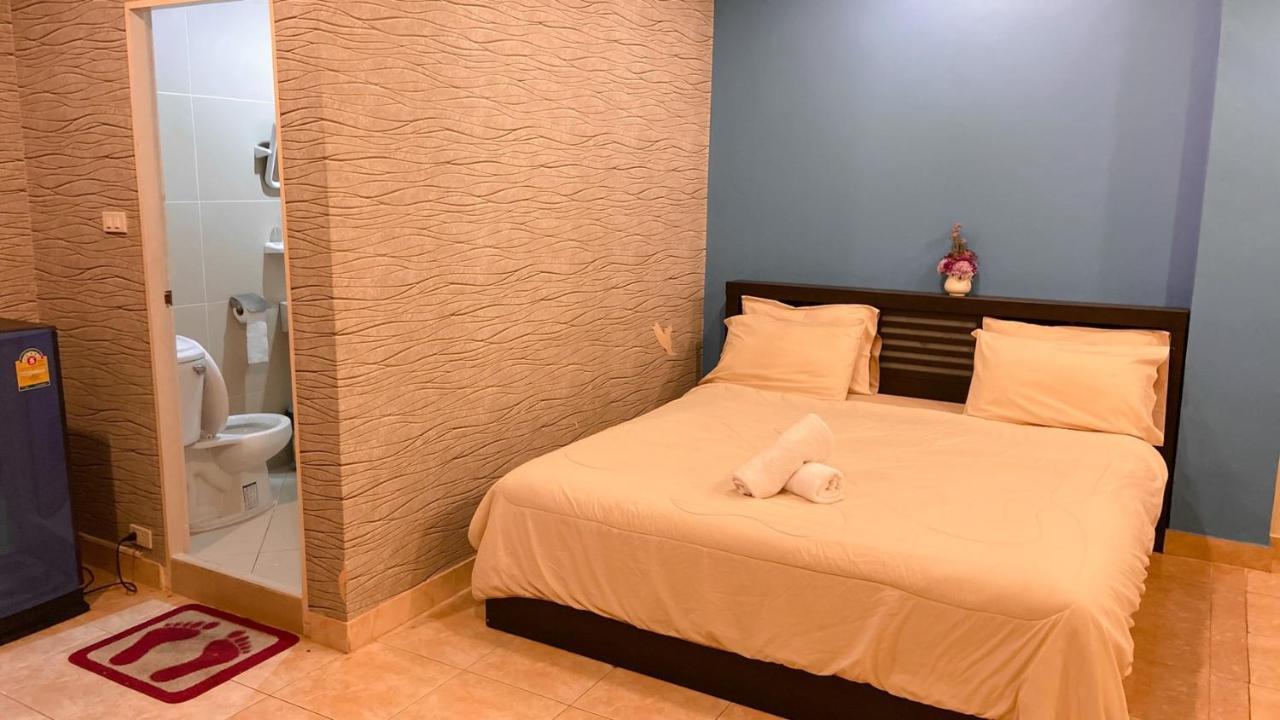 Hotel Retox Game On Pattaya Exteriér fotografie