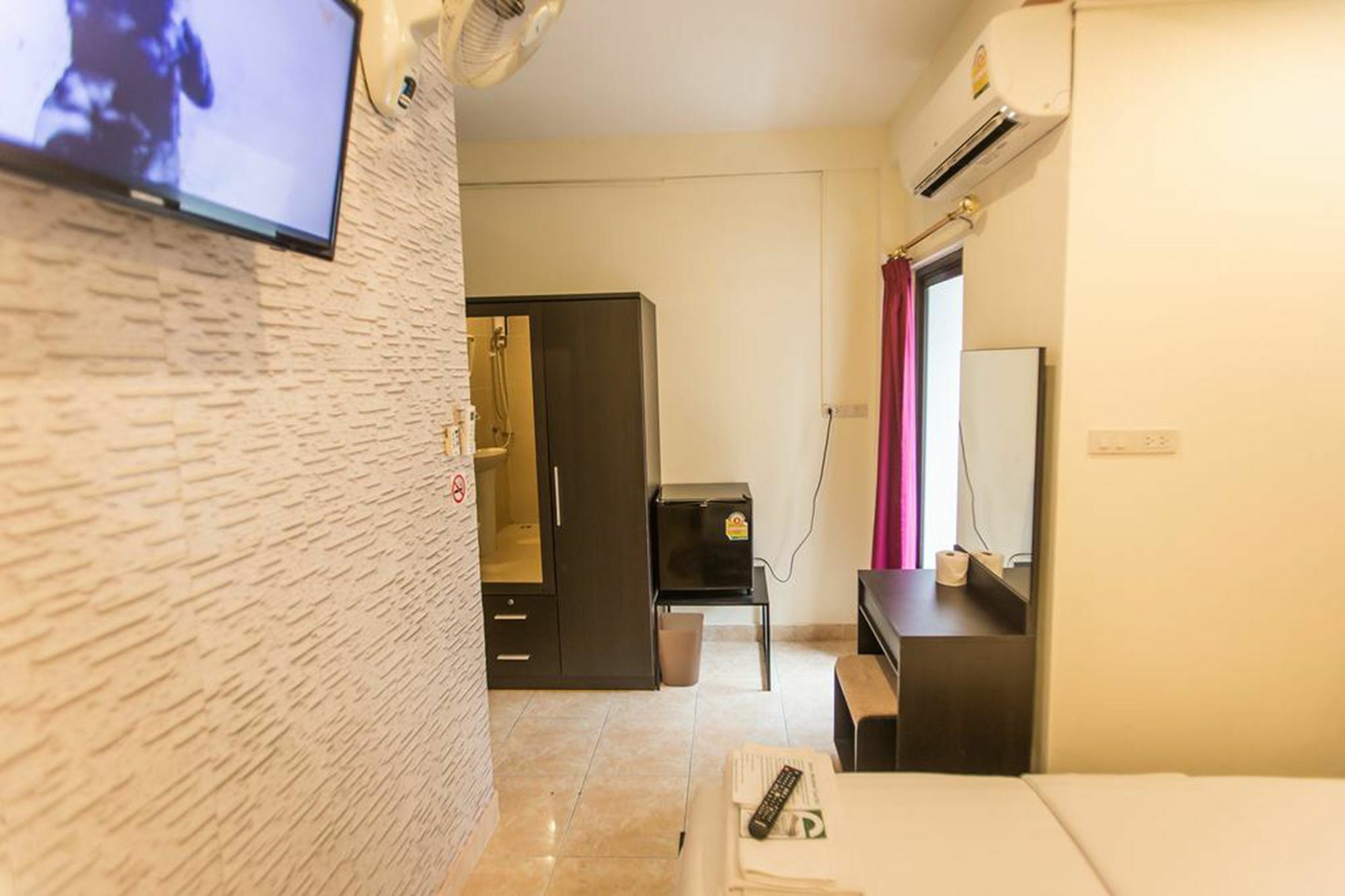 Hotel Retox Game On Pattaya Exteriér fotografie